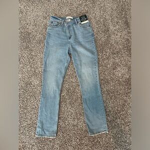 Abercrombie & Fitch 90s slim straight curve love jeans. NWT. Size 29r/8r.